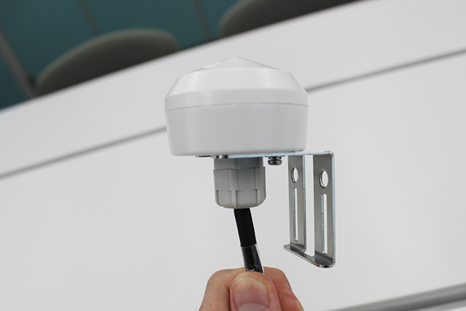 GPSタイムサーバ「TSG-100」: ネットワーク機器ネットワーク