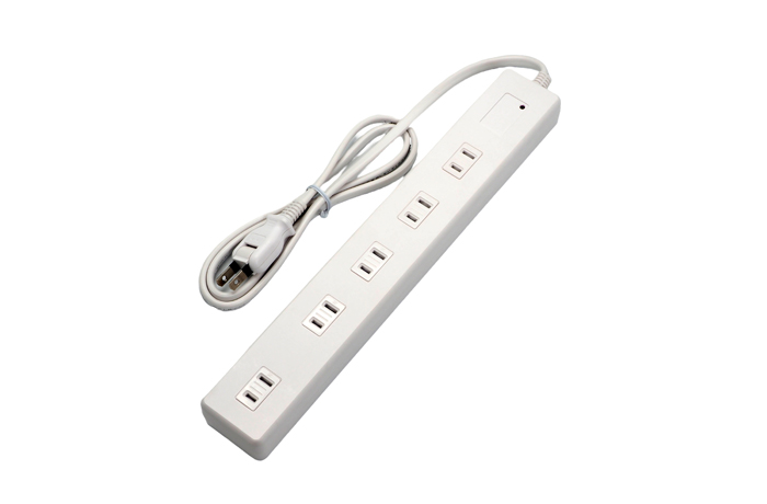 ブレーカー付き 10 個口 AC 電源タップ